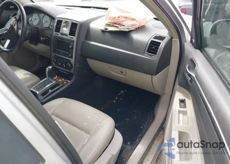 2007 Chrysler 300 Touring z USA, uszkodzony, nr VIN 2C3KA53G47H899399